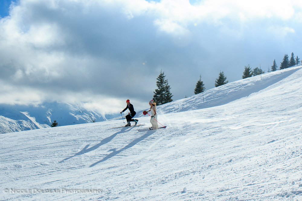ski wedding elopement couple